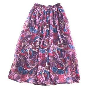 *DONATING SOON* Paisley maxi skirt